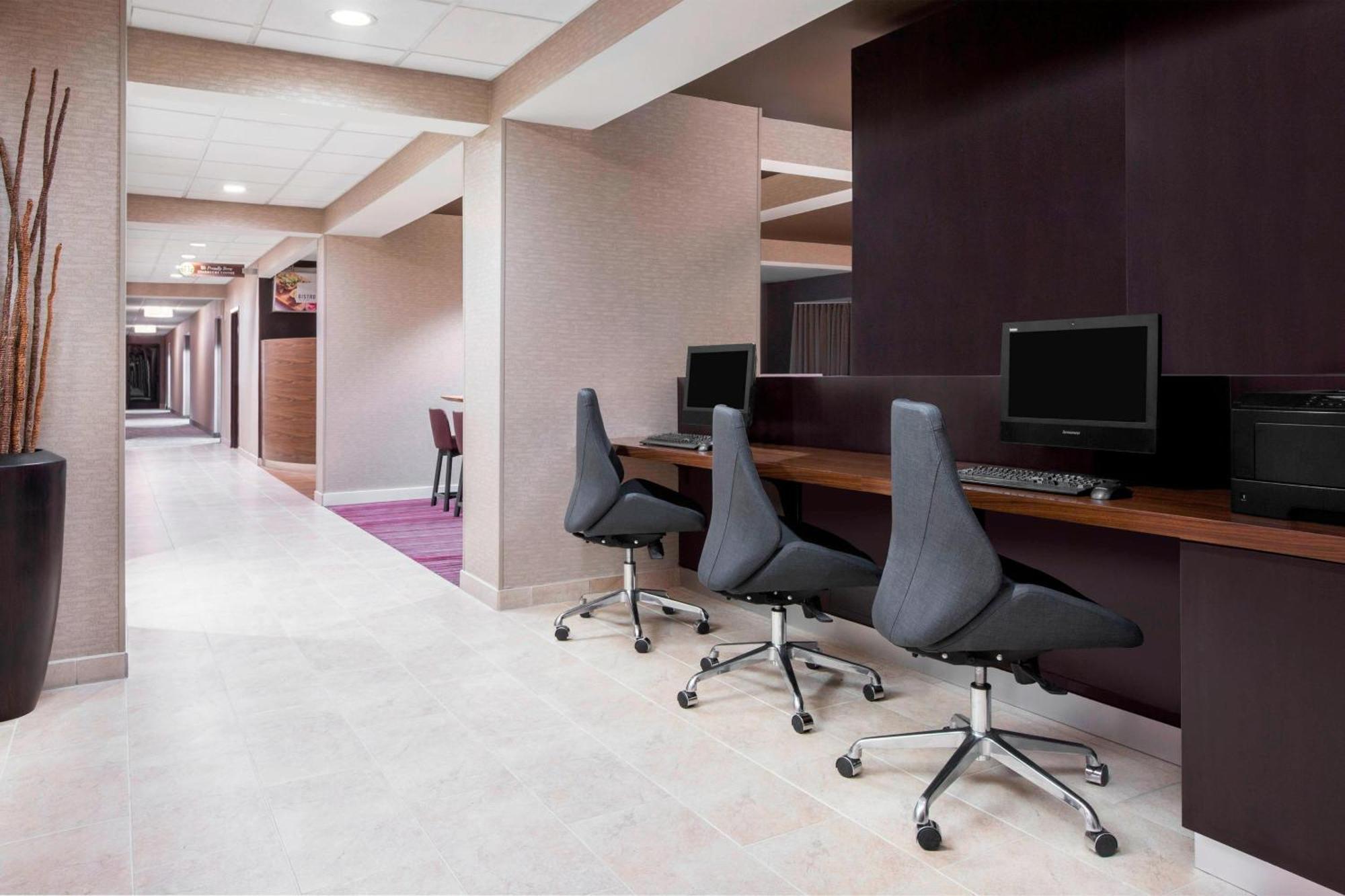 Courtyard Bowling Green Convention Center Экстерьер фото